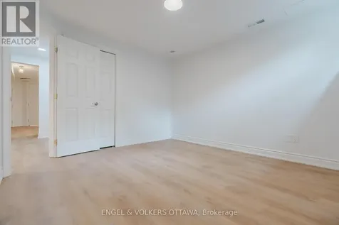 1649 Rosebella Avenue Ottawa ON K1T 1E9