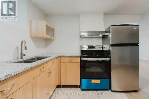 1649 Rosebella Avenue Ottawa ON K1T 1E9