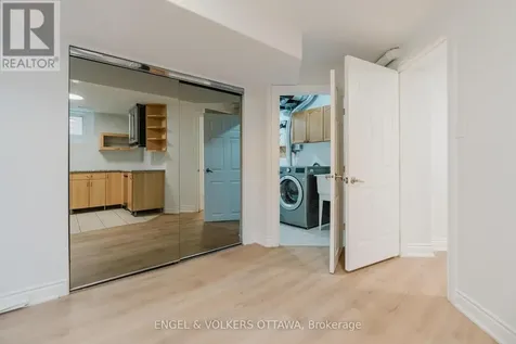 1649 Rosebella Avenue Ottawa ON K1T 1E9