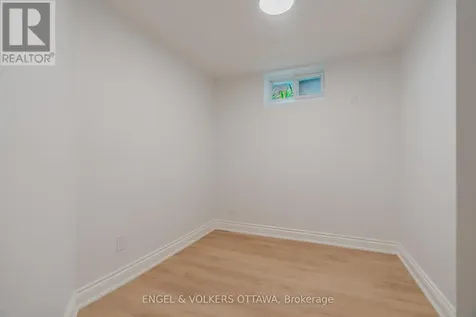 1649 Rosebella Avenue Ottawa ON K1T 1E9