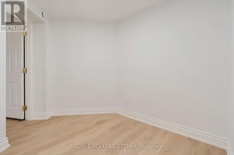 1649 Rosebella Avenue Ottawa ON K1T 1E9