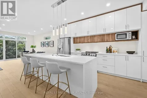 498 Wentworth Avenue Ottawa ON K2B 5K1