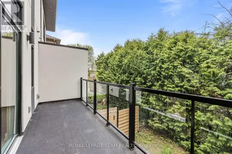 498 Wentworth Avenue Ottawa ON K2B 5K1