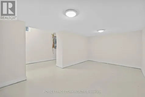 498 Wentworth Avenue Ottawa ON K2B 5K1