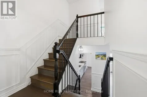 52 Reaney Court Ottawa ON K2K 1W8