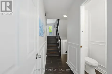 52 Reaney Court Ottawa ON K2K 1W8