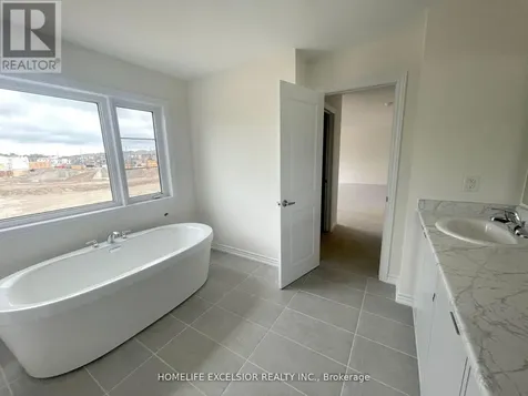 16 Rosanne Circle Wasaga Beach ON L9Z 0L4
