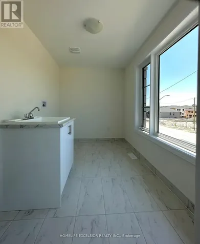 16 Rosanne Circle Wasaga Beach ON L9Z 0L4