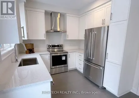 2 Schmeltzer Crescent Richmond Hill ON L4E 1K8