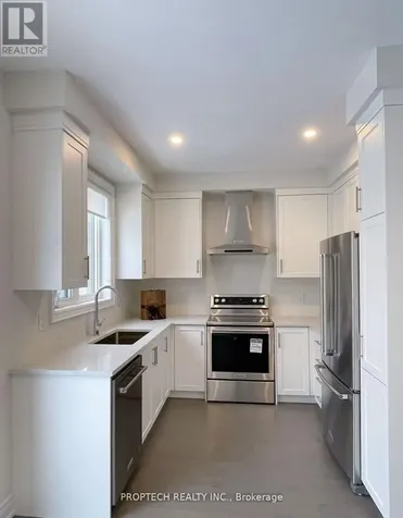 2 Schmeltzer Crescent Richmond Hill ON L4E 1K8