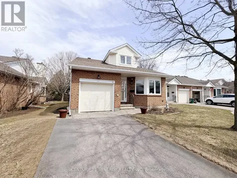 32 Innesbrook Court Ottawa ON K2S 1C7