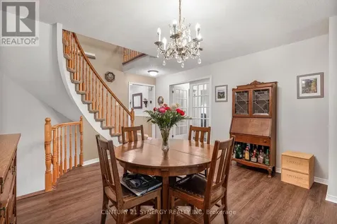 32 Innesbrook Court Ottawa ON K2S 1C7