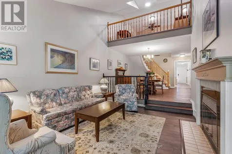 32 Innesbrook Court Ottawa ON K2S 1C7