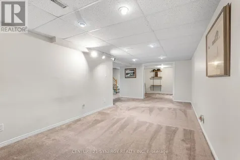 32 Innesbrook Court Ottawa ON K2S 1C7