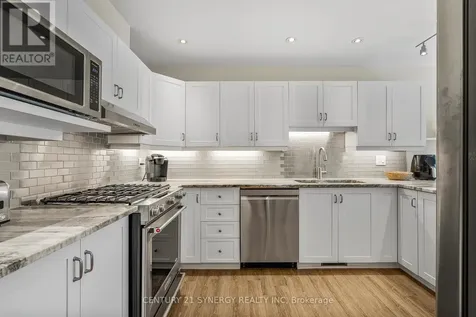 32 Innesbrook Court Ottawa ON K2S 1C7