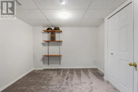 32 Innesbrook Court Ottawa ON K2S 1C7
