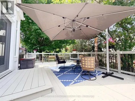 32 Innesbrook Court Ottawa ON K2S 1C7
