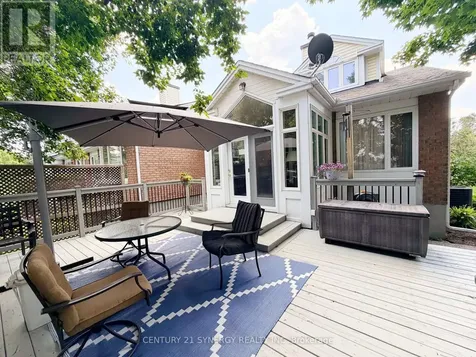 32 Innesbrook Court Ottawa ON K2S 1C7