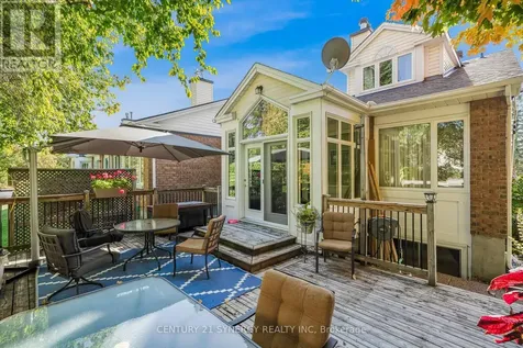 32 Innesbrook Court Ottawa ON K2S 1C7