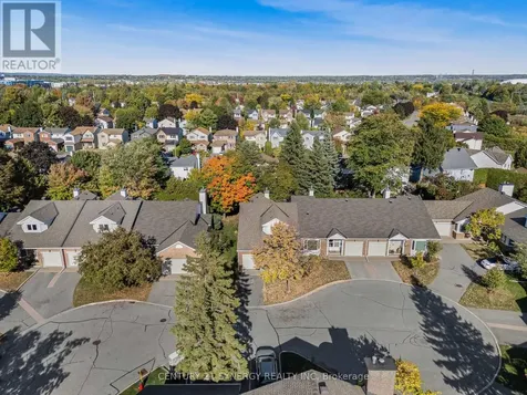 32 Innesbrook Court Ottawa ON K2S 1C7