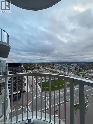 220 Missinnihe Way Mississauga ON L5H 0A9