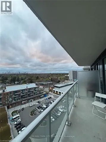 220 Missinnihe Way Mississauga ON L5H 0A9
