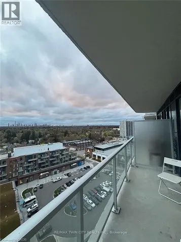 220 Missinnihe Way Mississauga ON L5H 0A9
