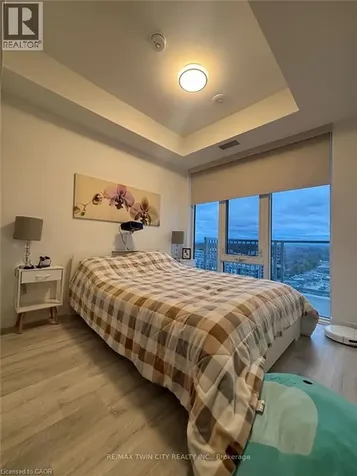 220 Missinnihe Way Mississauga ON L5H 0A9