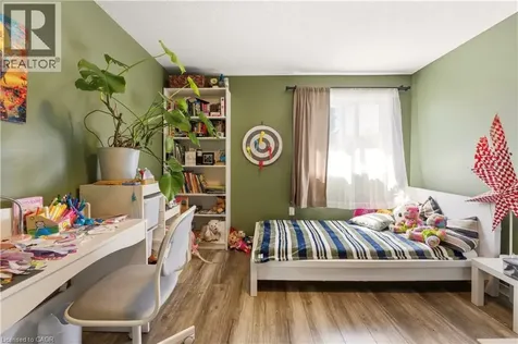 541 Wild Iris Avenue Waterloo ON N2V 2W4