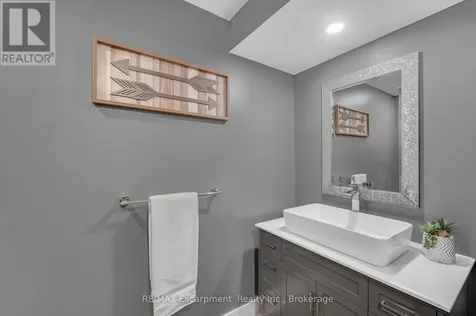2092 Highway 6 Hamilton ON N0B 2J0
