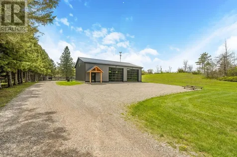 2092 Highway 6 Hamilton ON N0B 2J0