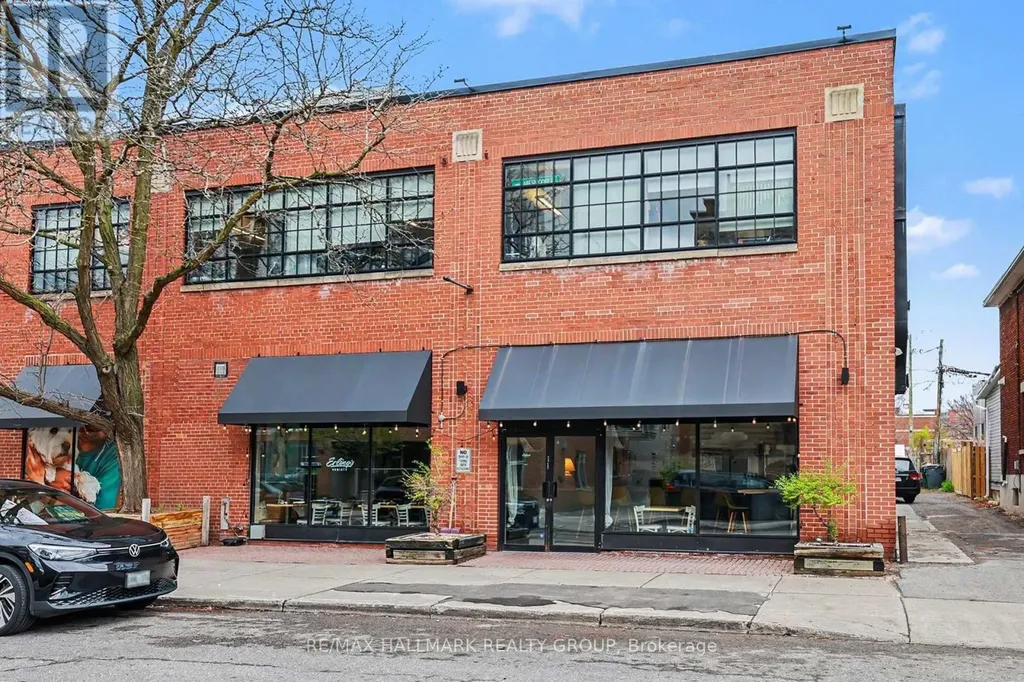 225 Strathcona Avenue Ottawa ON K1S 3T4