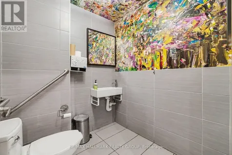 225 Strathcona Avenue Ottawa ON K1S 3T4