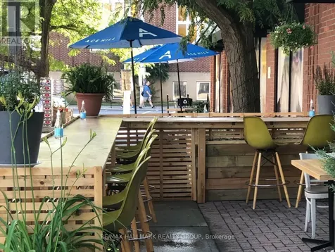 225 Strathcona Avenue Ottawa ON K1S 3T4