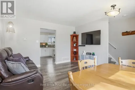 51 Clemens Avenue Cambridge ON N3C 2W6
