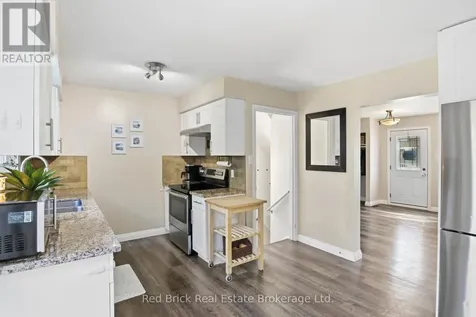 51 Clemens Avenue Cambridge ON N3C 2W6