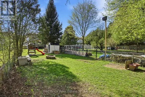 51 Clemens Avenue Cambridge ON N3C 2W6