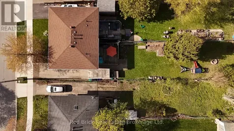51 Clemens Avenue Cambridge ON N3C 2W6