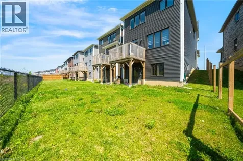 305 Vanilla Trail Thorold ON L2V 0K8