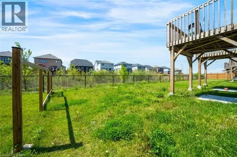 305 Vanilla Trail Thorold ON L2V 0K8