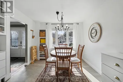 62 Priam Way Ottawa ON K2H 8S8