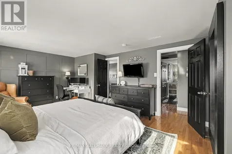 62 Priam Way Ottawa ON K2H 8S8