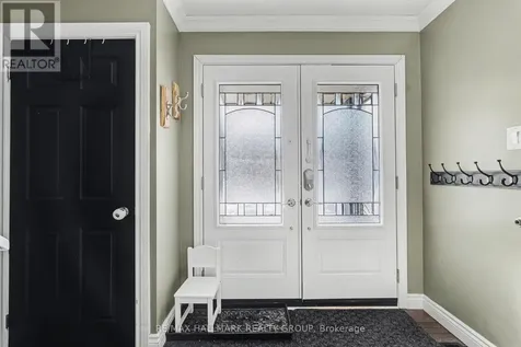 62 Priam Way Ottawa ON K2H 8S8