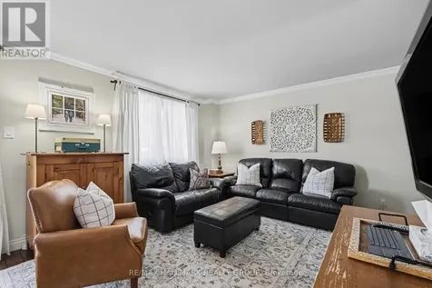 62 Priam Way Ottawa ON K2H 8S8