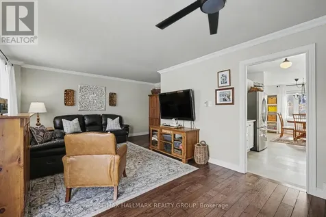62 Priam Way Ottawa ON K2H 8S8