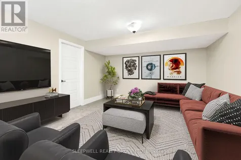 320 Lipizzaner Street Ottawa ON K2S 0X9