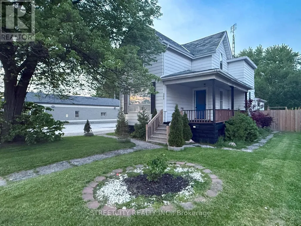305 St Clair Street Chatham-kent ON N7L 7R1