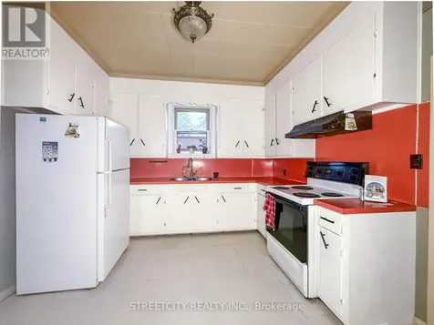 305 St Clair Street Chatham-kent ON N7L 7R1