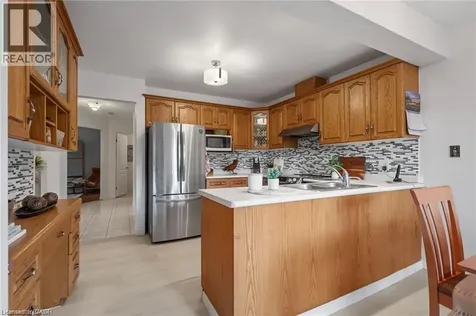 444 Burnett Avenue Cambridge ON N1T 1L3
