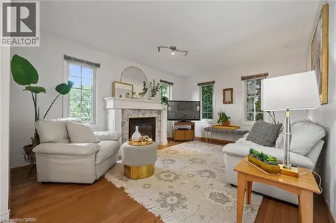 444 Burnett Avenue Cambridge ON N1T 1L3